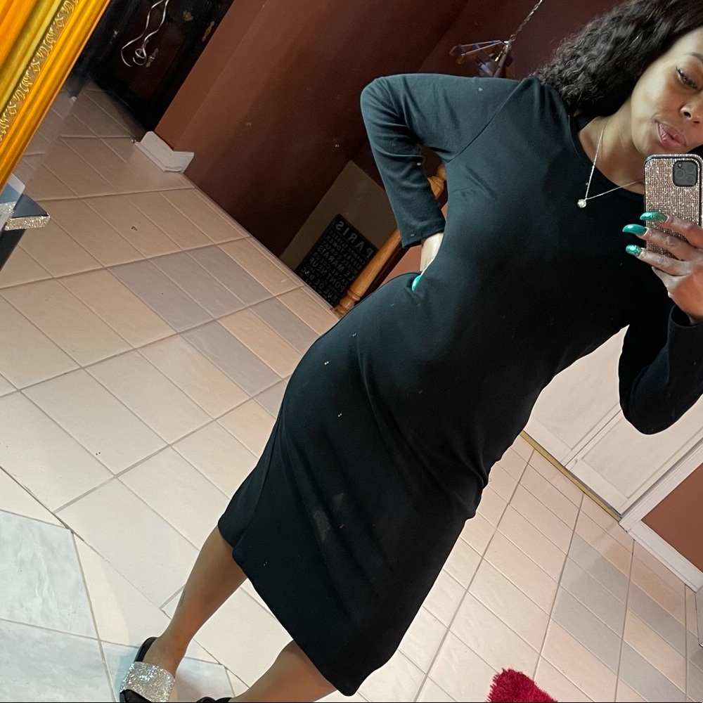 Black crewneck midi dress